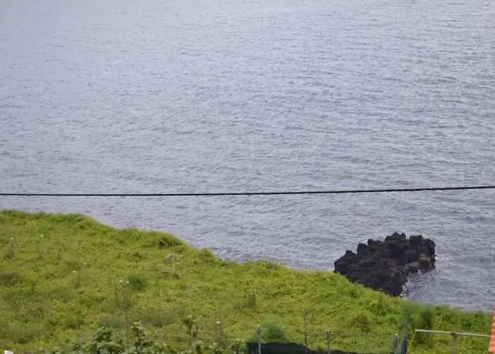 Auf Dem Land Mit Meerblick By Interhome *