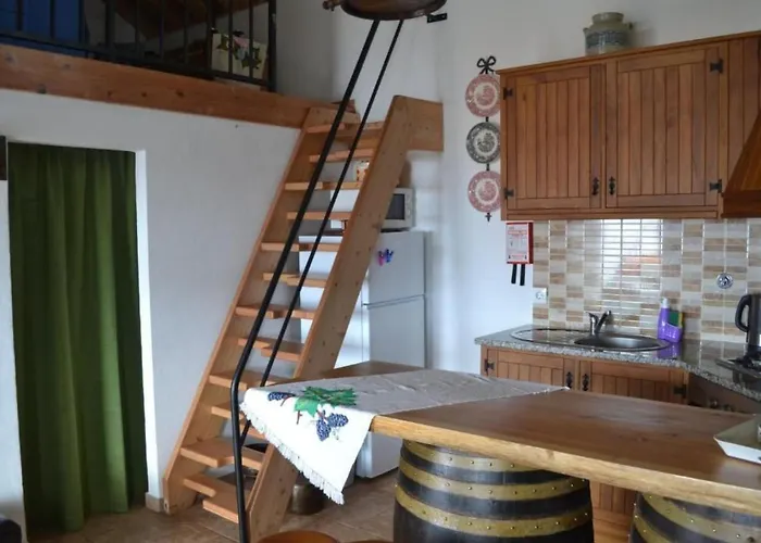 Auf Dem Land Mit Meerblick By Interhome Angra do Heroísmo