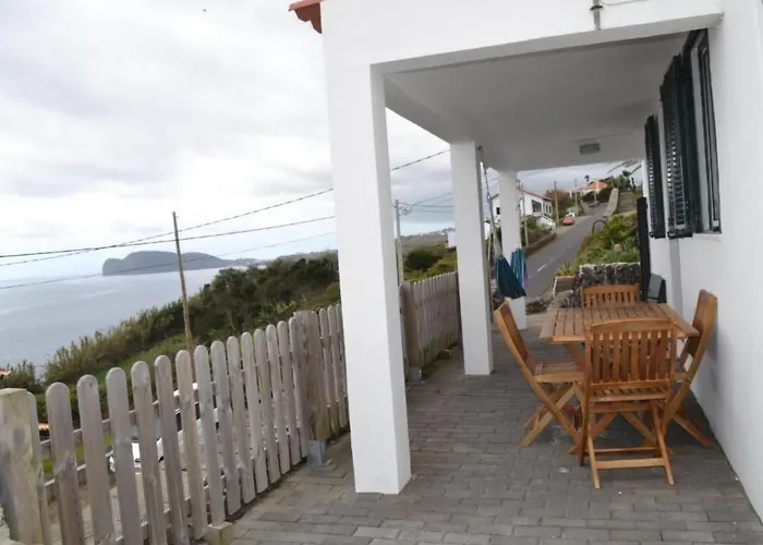 Auf Dem Land Mit Meerblick By Interhome *