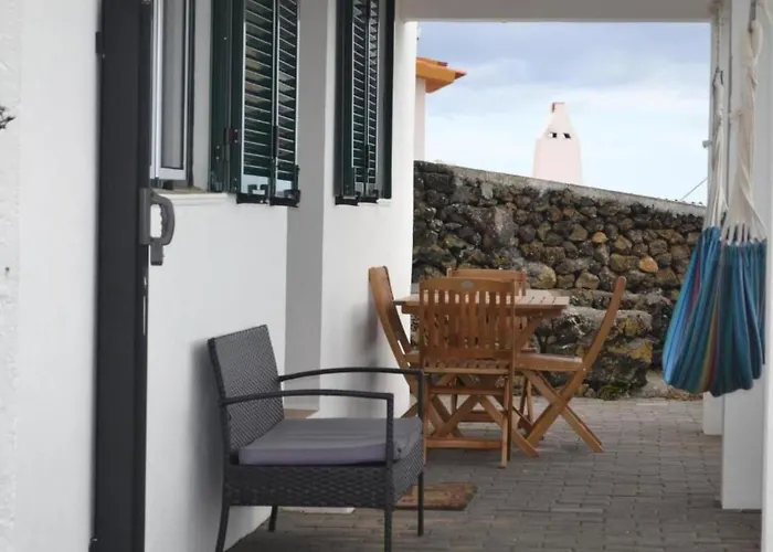 Auf Dem Land Mit Meerblick By Interhome *